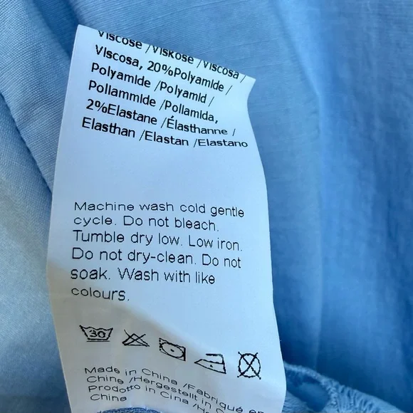 **NWOT** Light Blue Lace Trim Button Down 3/4 Sleeve Women's Top Size Small - Picture 16 of 16